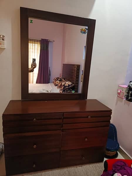 Brown Wooden Bed and Dressing Table 3