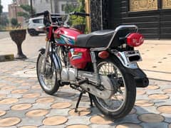 Honda cg 125 model 2023 in good condition with reasonable price