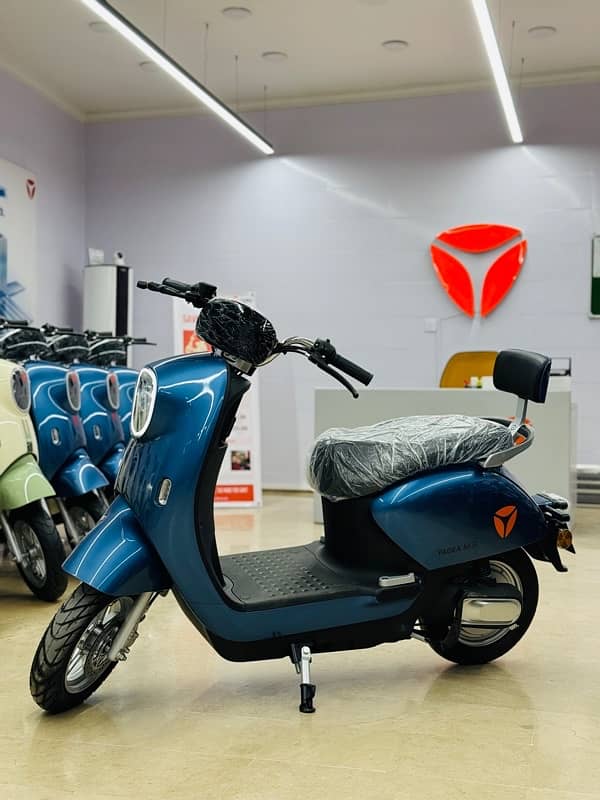 Yadea M3 Electric Scooter /Electric Vehicle / Evee Aima Metro / Scooty 8