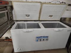 Waves double door freezer