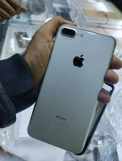 iphone 7 plus 128gb in mint condition 10/10