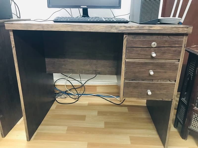 Computer Study Table with 3 Drawers 2