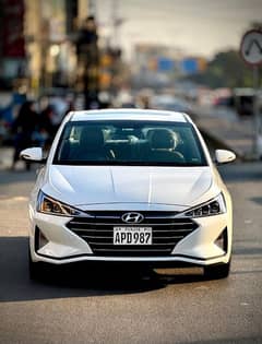 Hyundai Elantra 2023