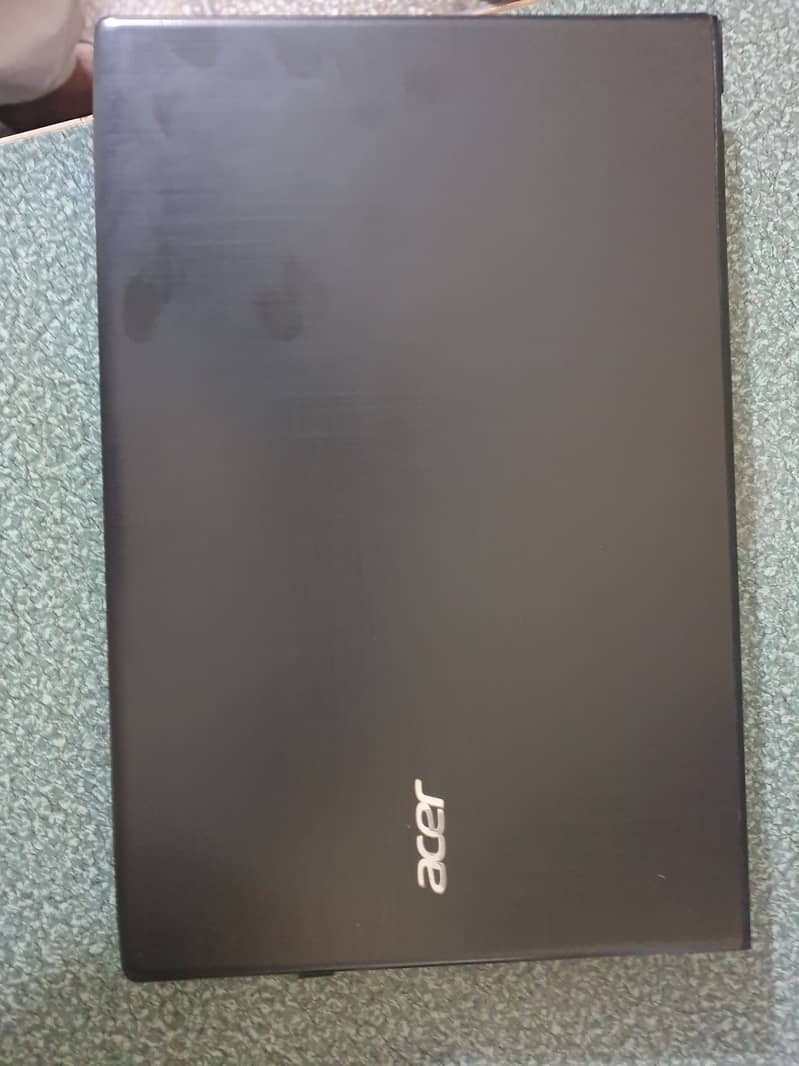 Acer Aspire E5 core i5 7th gen with gtx 940 2