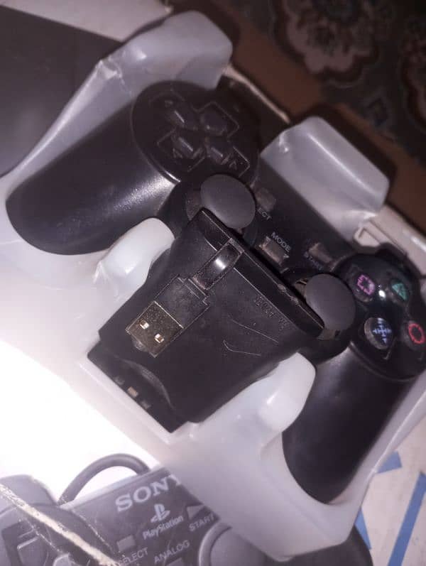 playstation 2 with free wireless controller 4