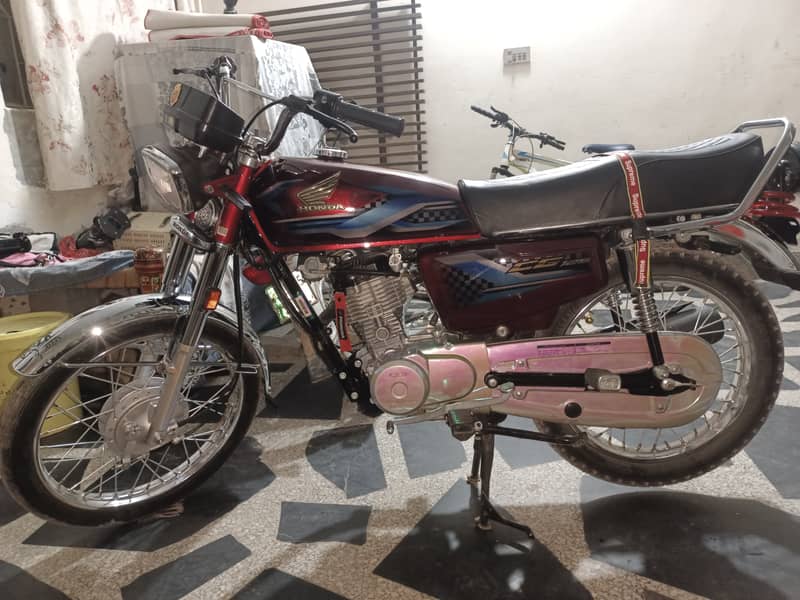 Honda CG 125 2024 3