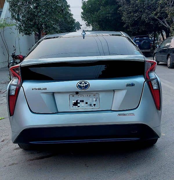 Toyota Prius 2018 3