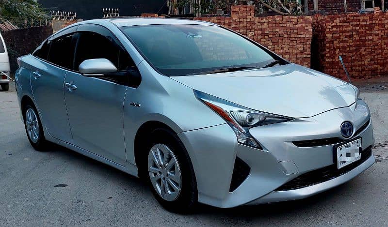 Toyota Prius 2018 4