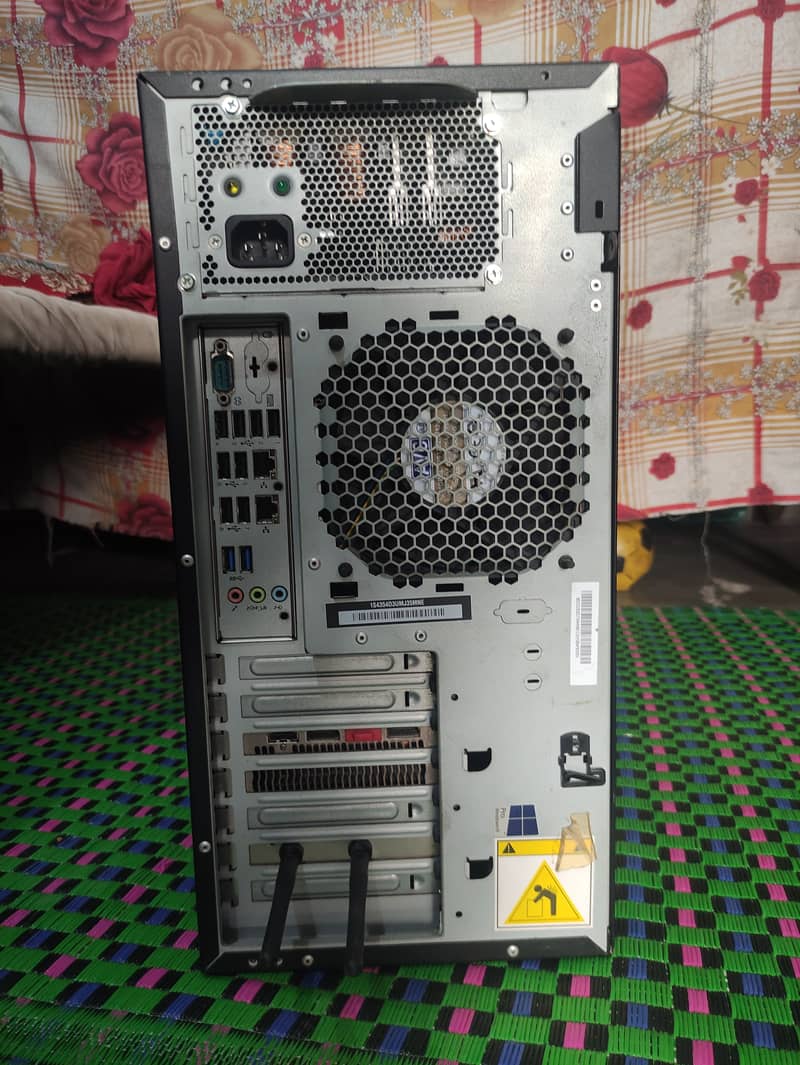 Lenovo D30 ThinkStation 1