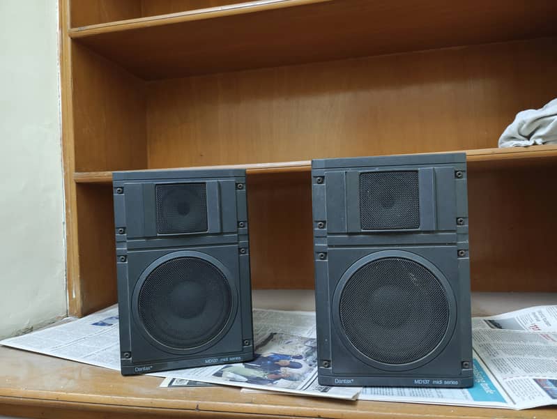 Dantax MD 137 Speakers 3