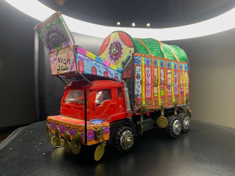 Pakistan Truck 4