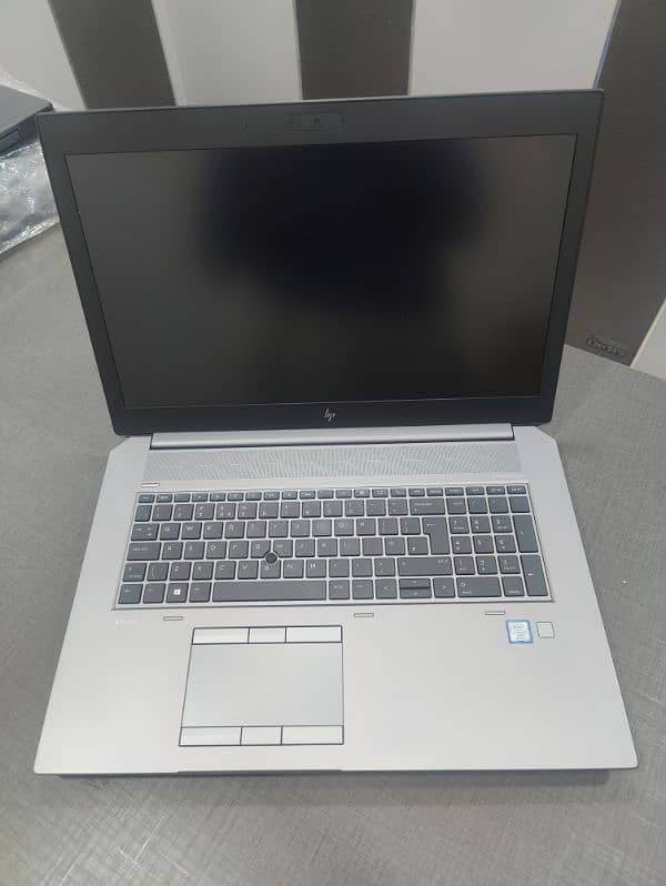 HP ZBOOK 17 G5 1