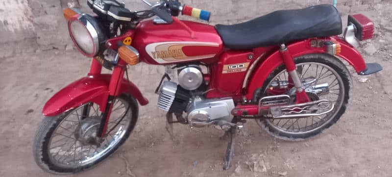 Yamaha 100 cc 2 stroke # 03068262182 like new 3