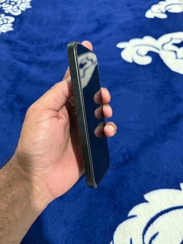 Iphone 15 Pro (PTA Approved) 12