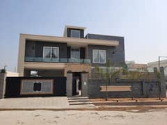 1 Kanal House Available For Sale