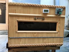 Wooden Incubator in very good condition