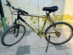 Lightly Used Bicycle – Great Condition, Low Price!"