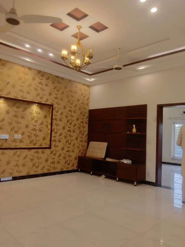 Beautiful 10 Marla Upper Portion Is Available For Rent 7