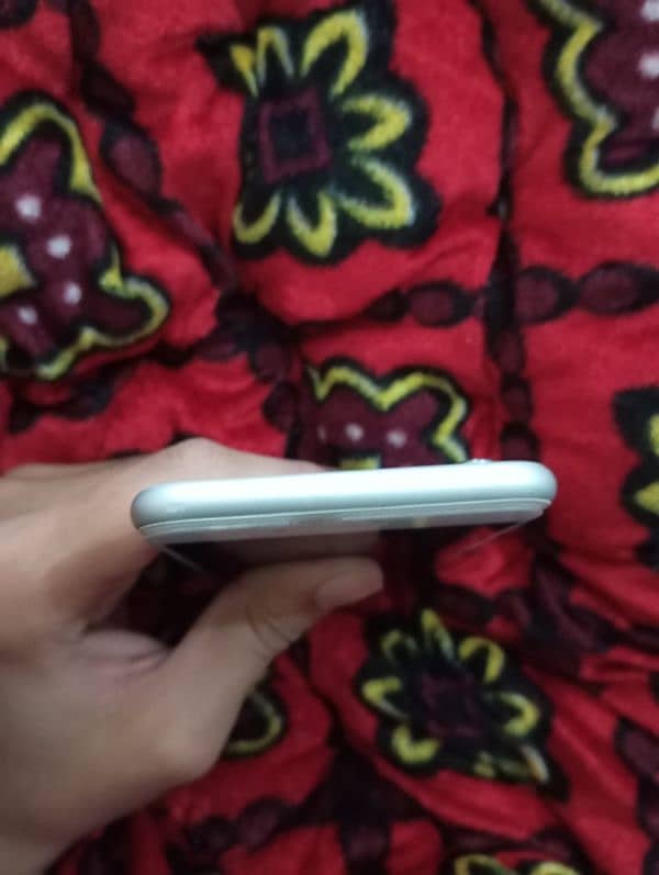 Iphone 6 Pta Approved 64Gb orginal Screen no change 5