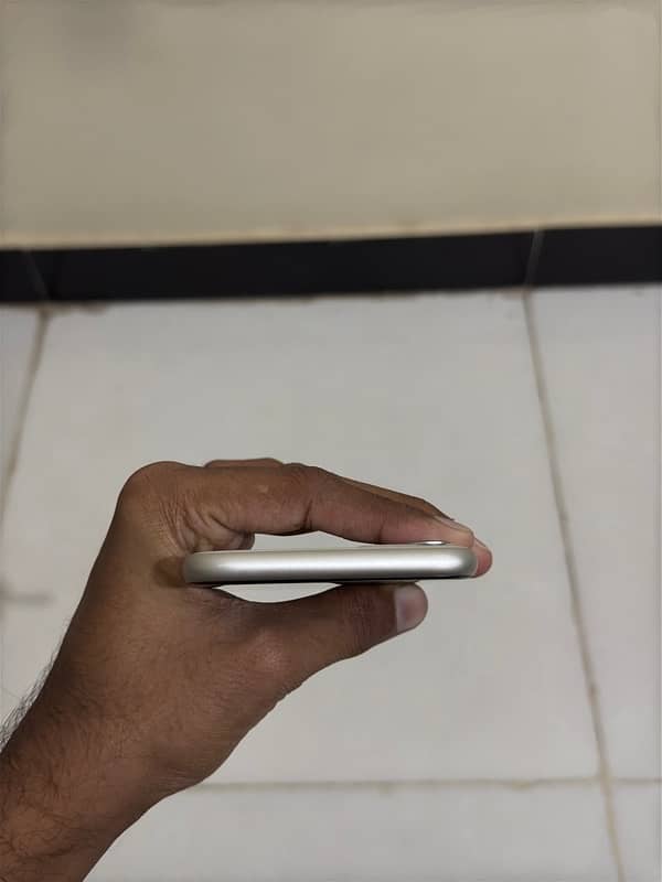 Iphone 11 128gb Pta approved 5