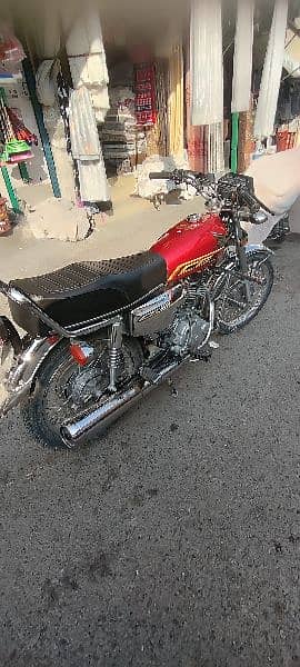 Honda 125 Special Edition 2022 4