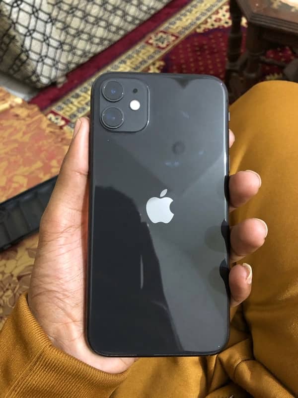 iphone 11 water pack 10/9.5 urgent for sale no exchnge 2