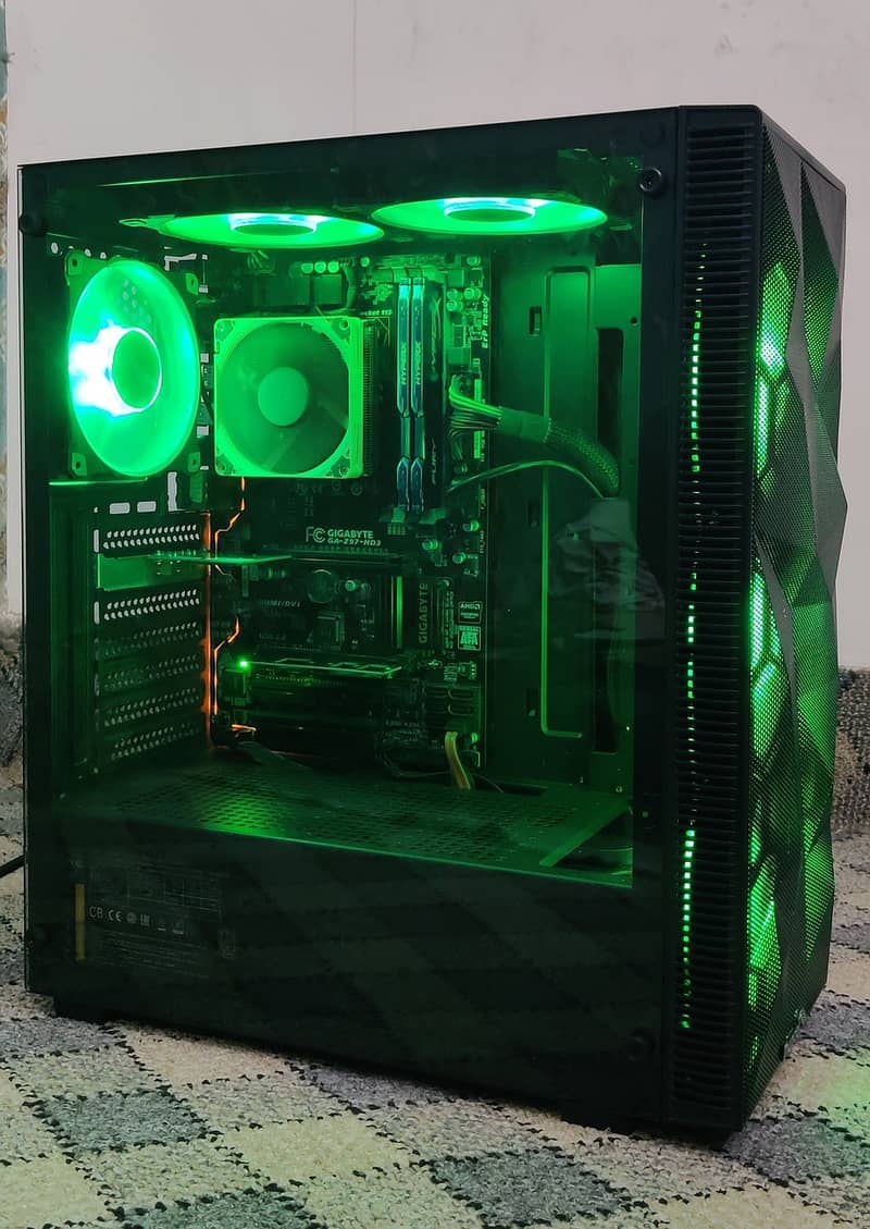 Gaming PC with Decent Specs Z97 and 4690K 9