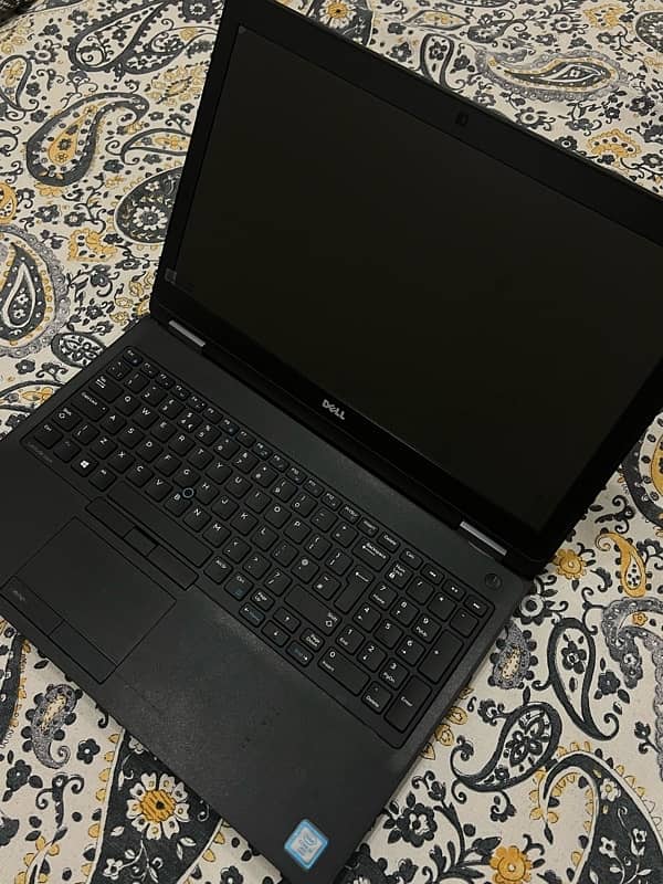 Dell Laptop 3