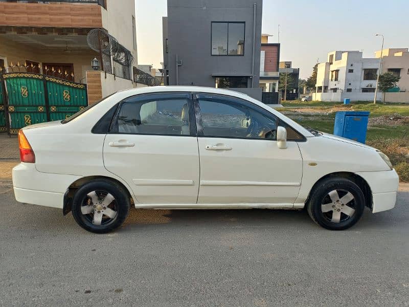 Suzuki Liana 2007 6