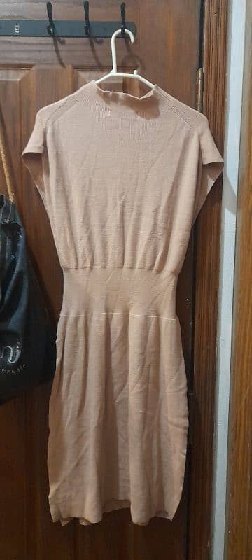 Beige winter dress 0