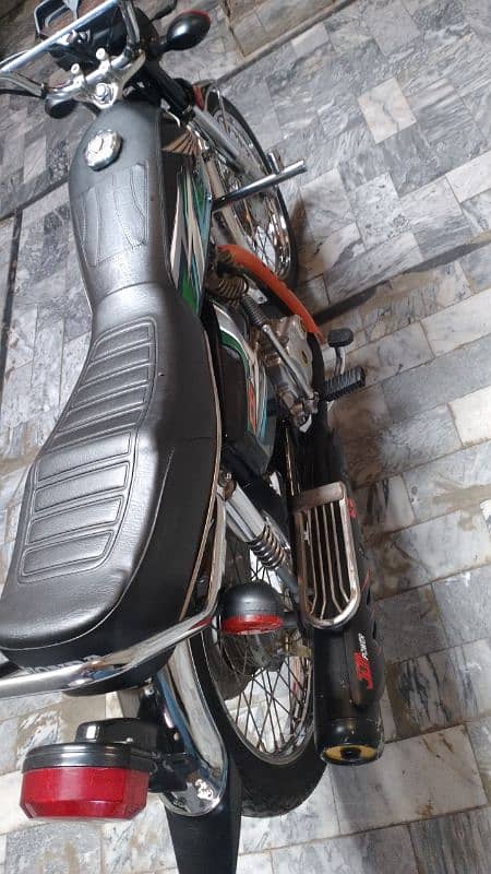 Honda 125  In Nice condition 2