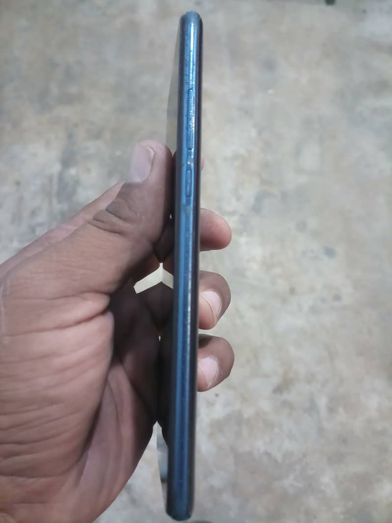 Huawei y9   4.64 2