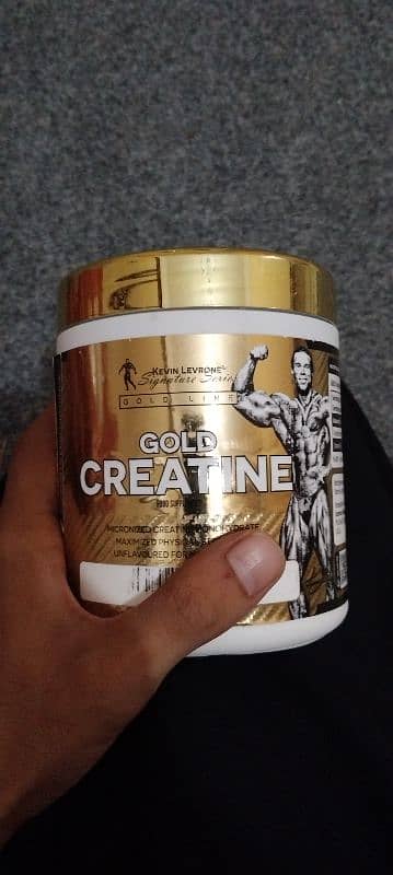 gold cretine and mass gainer used 4