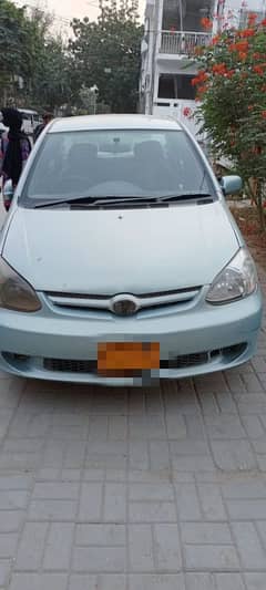 Toyota Platz 2003