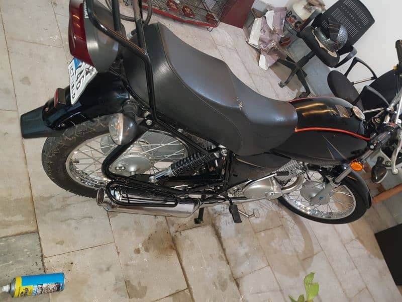 Suzuki gs150 2021 first owner 4