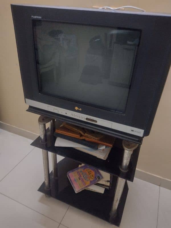 LG TV All Ok Sell With Tv Trolly 3