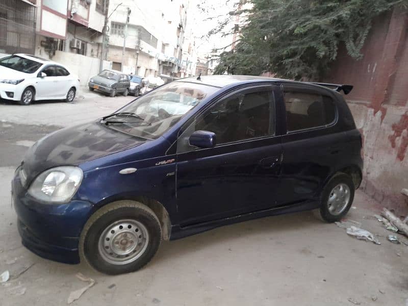 Toyota Vitz 2001 3