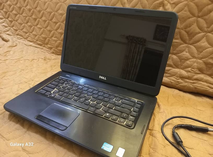 DELL Core i3 2nd Gen 0