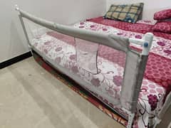 Baby bed railing