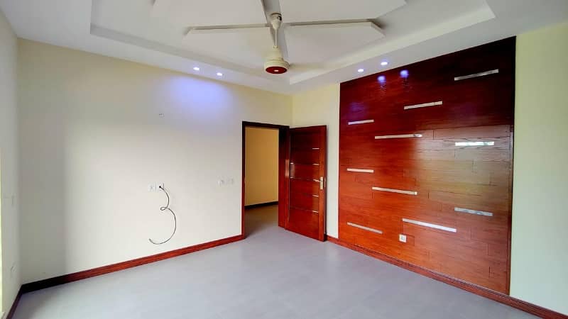 Kanal 3 Bed Lower Portion (Upper Locked) In Wapda Town E-1 Block 8