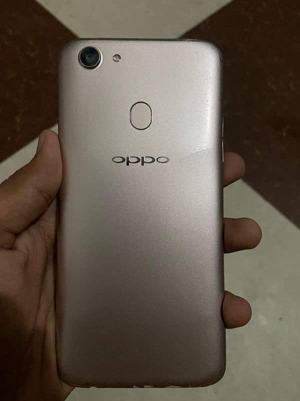 Oppo F5 with box charger All 0k 7