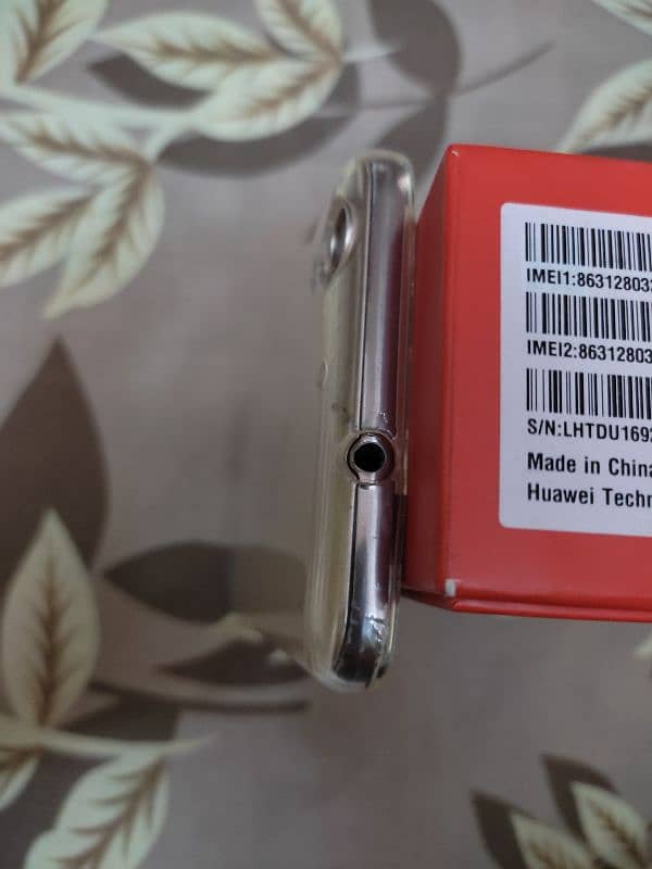 huawei y6ii with box 4