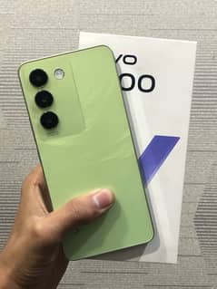 vivo y100