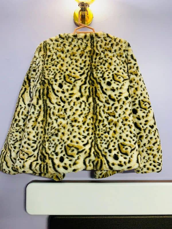 Stylish Faux Fur Leopard Print Jacket *Negotiable* Medium Size 1