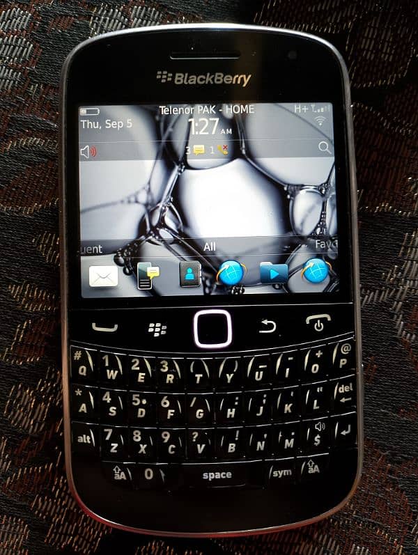 blackberry bold  9900 0