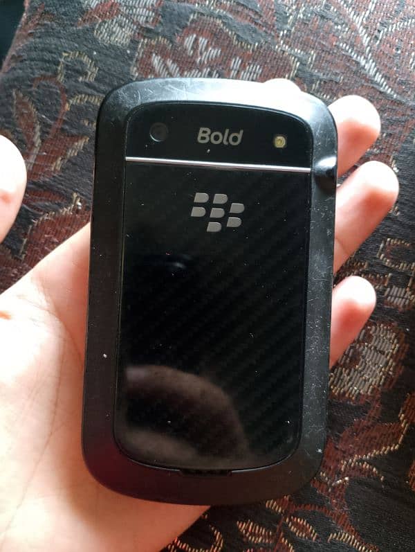 blackberry bold  9900 4