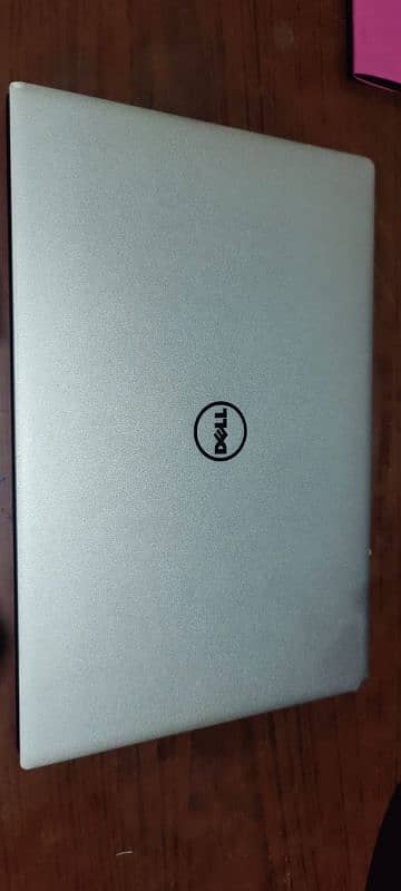 Dell xps 13 i7 7th 4k touch 0