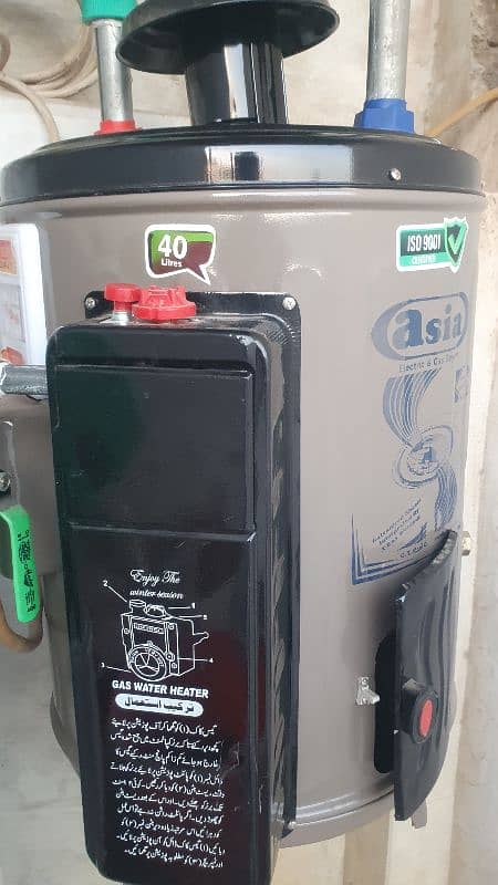 Asia Geyser 40 litres both electric and gas. 2