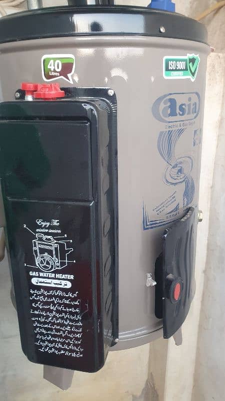 Asia Geyser 40 litres both electric and gas. 3