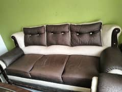 Sofa set large size five 5 seater,  ragsin poshish. 3+1+1